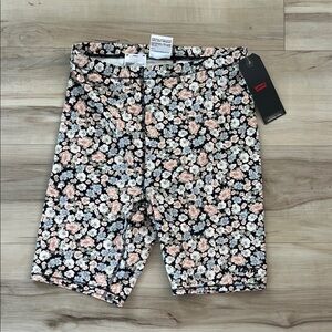 Levi's Floral Bike Shorts - Black and Pink